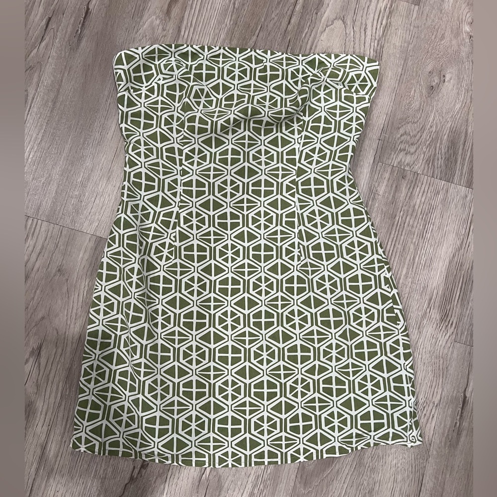 Short dress